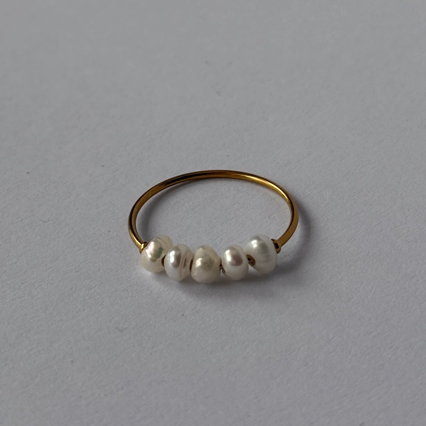 Mini Pearl Ring